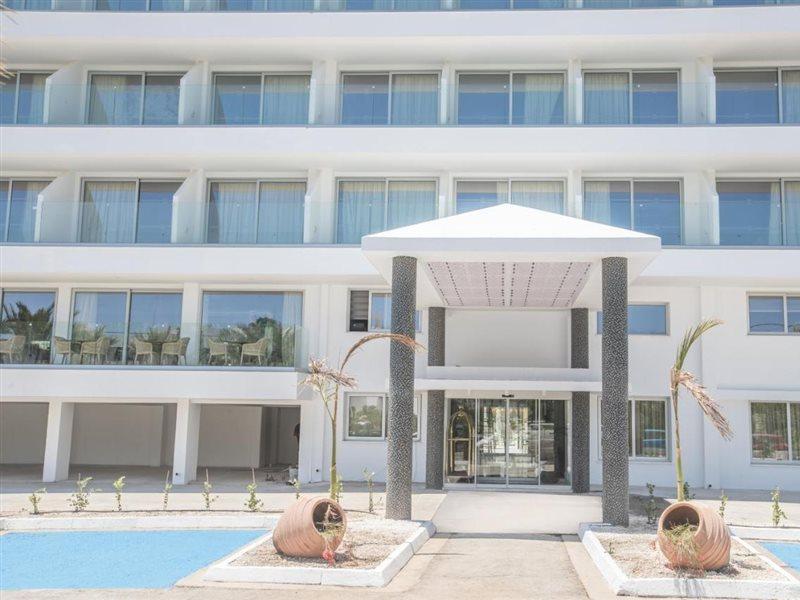 Bohemian Gardens Hotel 普罗塔拉斯 外观 照片