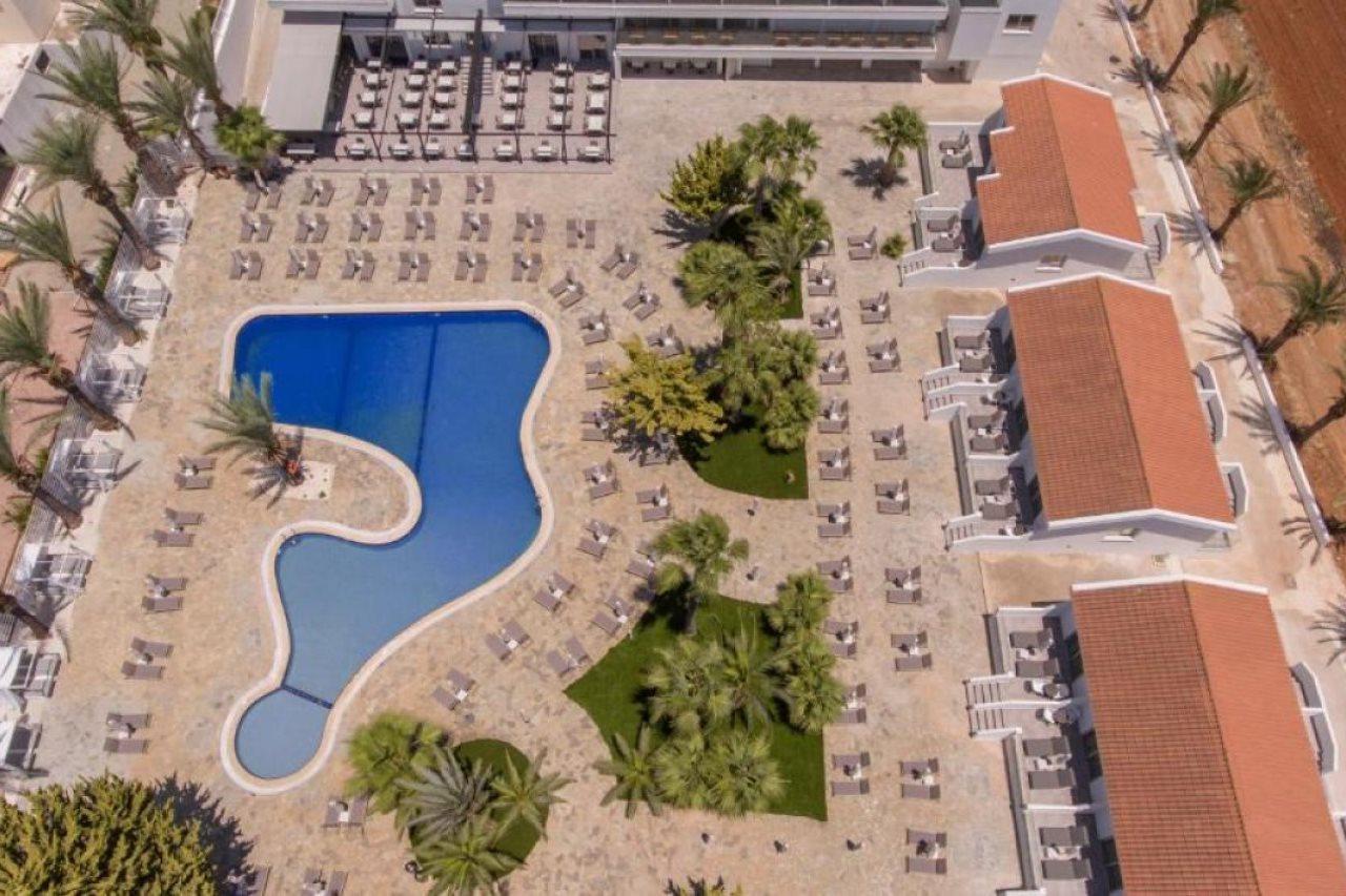 Bohemian Gardens Hotel 普罗塔拉斯 外观 照片