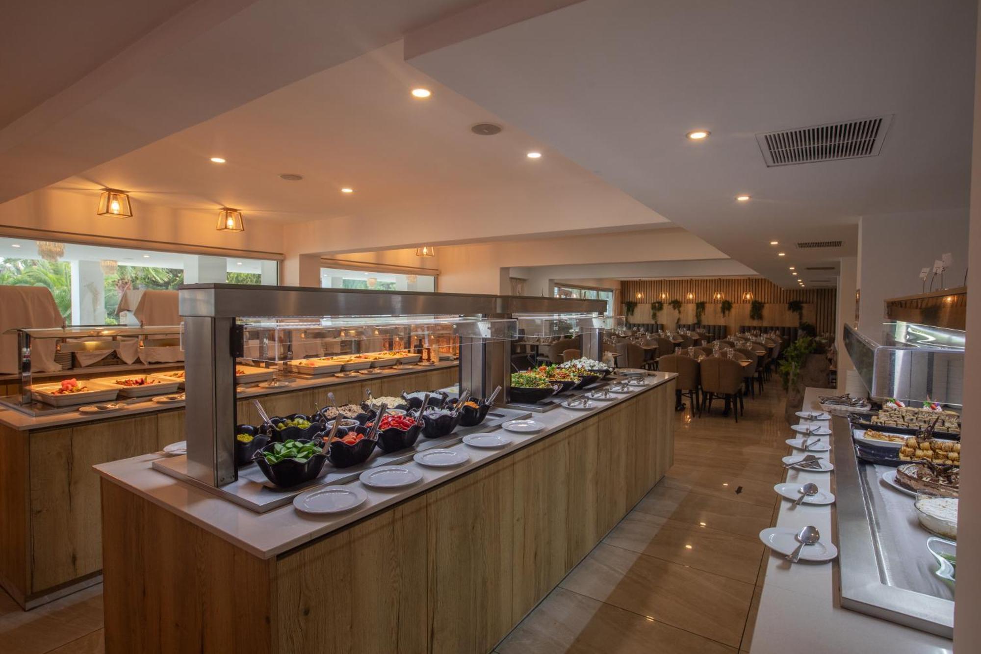 Bohemian Gardens Hotel 普罗塔拉斯 外观 照片