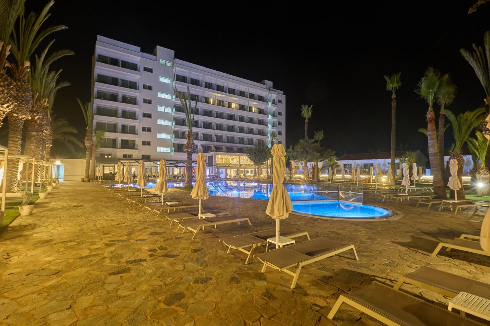Bohemian Gardens Hotel 普罗塔拉斯 外观 照片